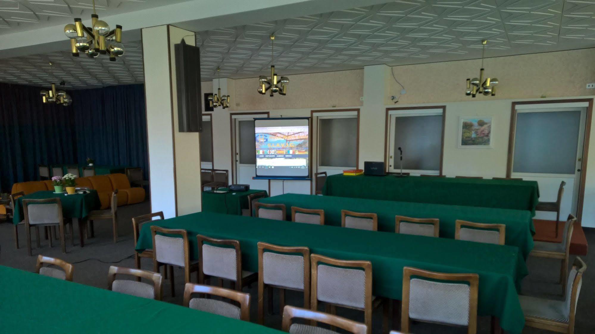 Hotel Glavjc Torno Exterior photo